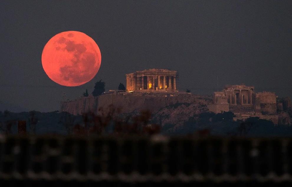 Красная Луна максимально приблизится к Земле 5 раз в 2021 году