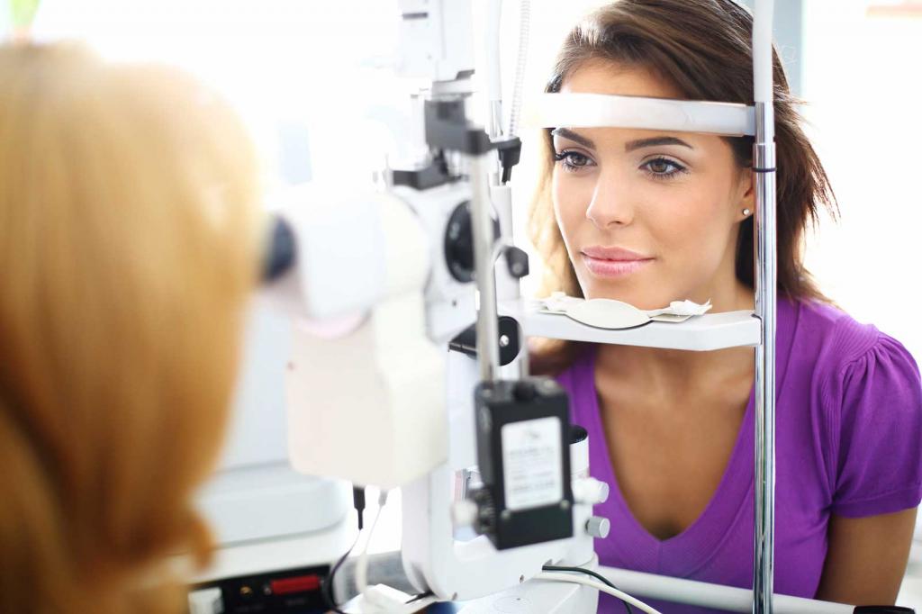Врач-офтальмолог прокомментировала способы изменения цвета глаз