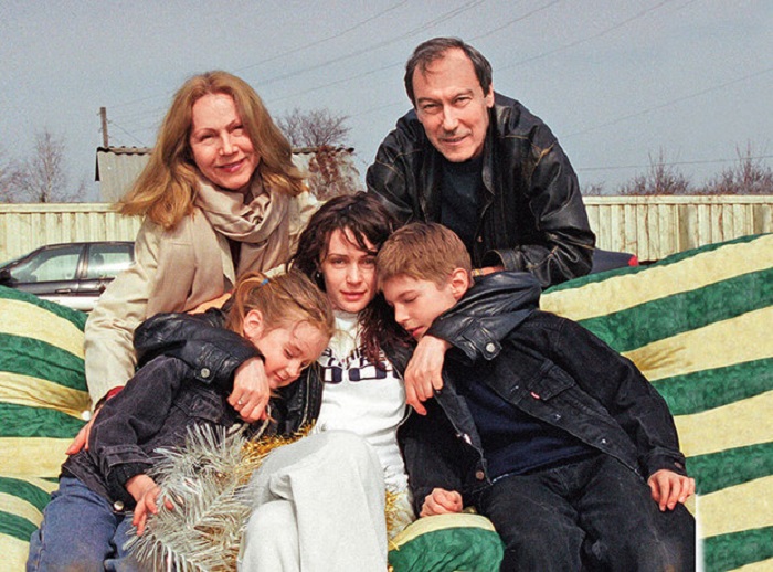 Олег Янковский прожил с женой всю жизнь и однажды рассказал, почему