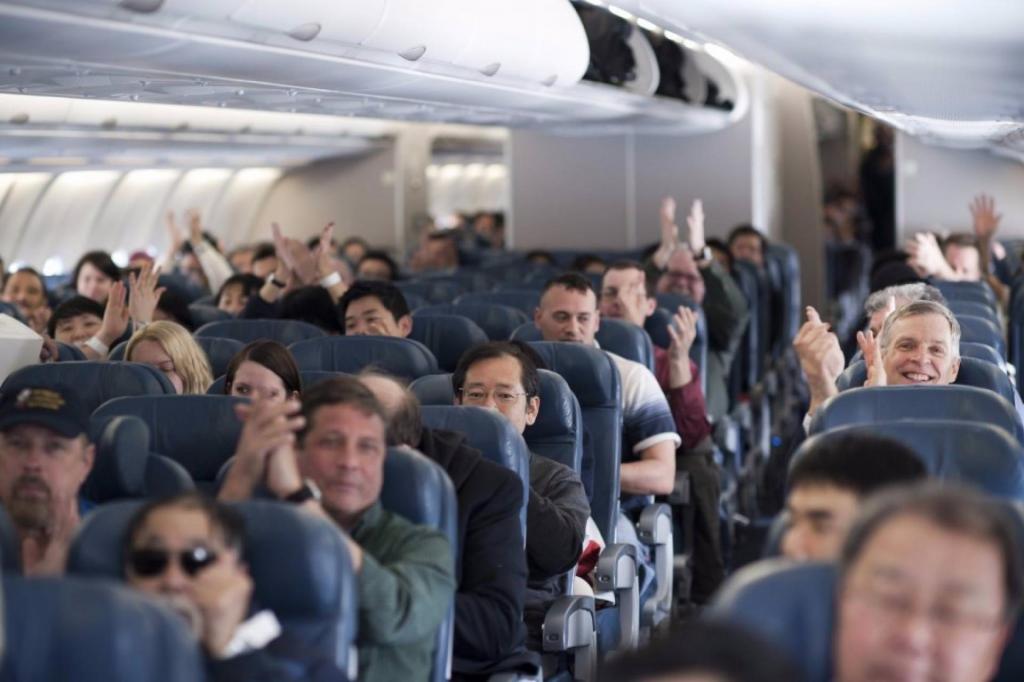 Некоторых пилотов это обижает: стюардесса рассказала о традиции аплодировать после приземления самолета