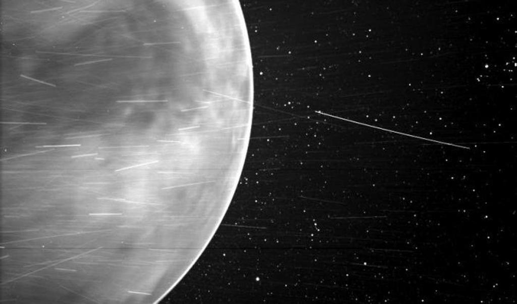 Яркое свечение Венеры на снимке НАСА удивило ученых (фото)