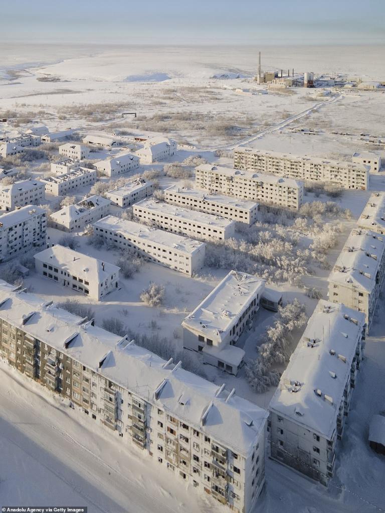 Воркута: как выглядит полузаброшенный северный город при температуре –50°C