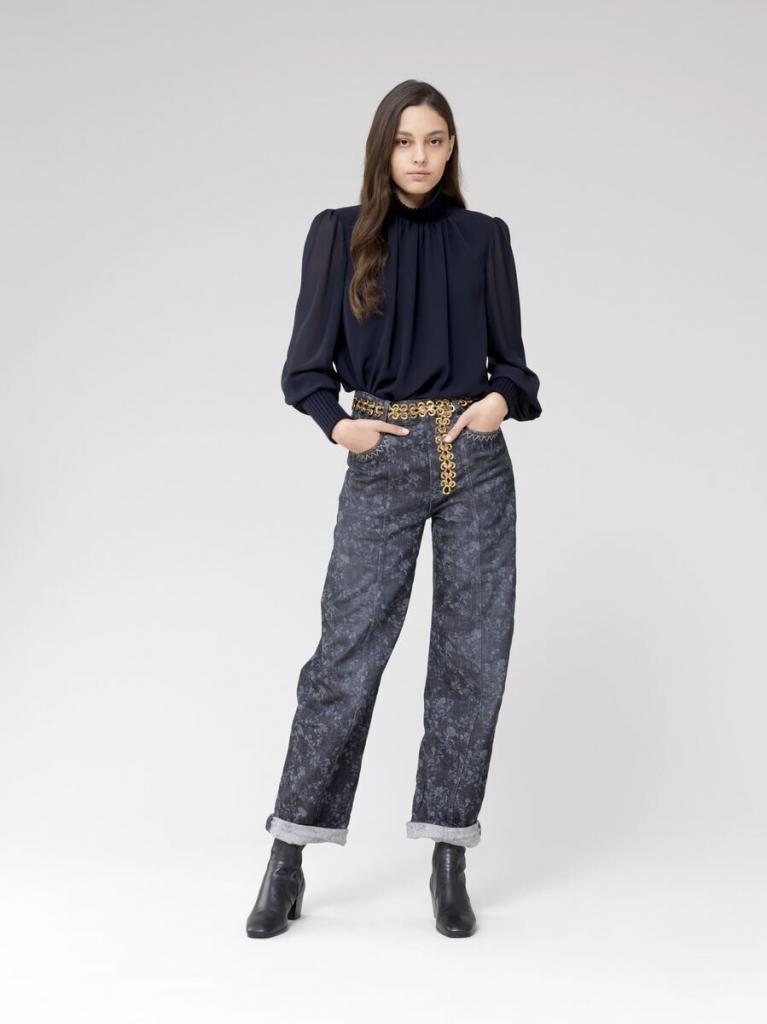 Их носили в 80-х, и весной-2021 они снова будут в тренде: самые модные джинсы с принтом