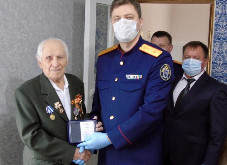 100-летний ветеран из Архипо-Осиповки попал в Книгу рекордов России за свой огромный водительский стаж