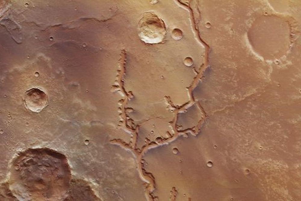 На Марсе нашли возможный вход в огромные тоннели под поверхностью