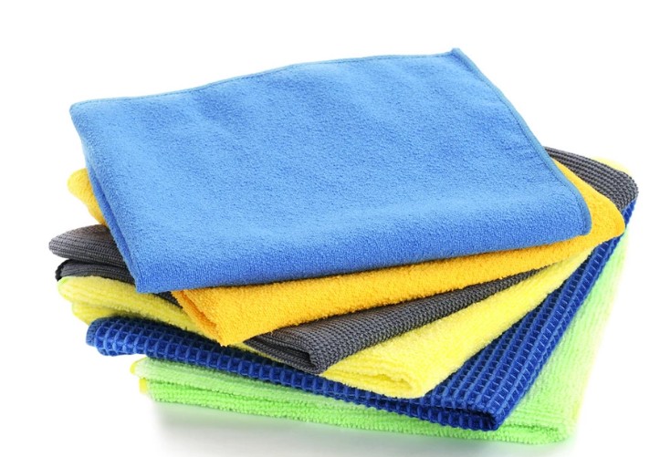 Как почистить кожаную одежду или сумку: домашние способы безопасны, эффективны и бюджетны