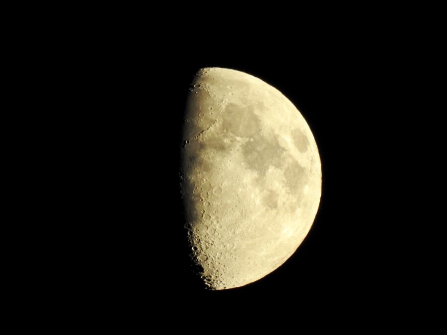 Единственный человек, чей прах покоится на Луне: астрогеолог Юджин Шумейкер исполнил свою мечту, но, правда, не при жизни