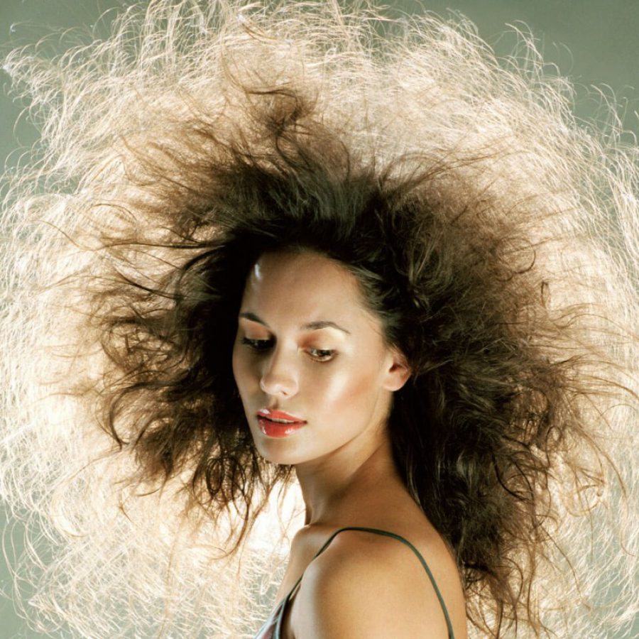 Электризуются волосы: поможет витамин В и не только (избавляемся от данной проблемы)