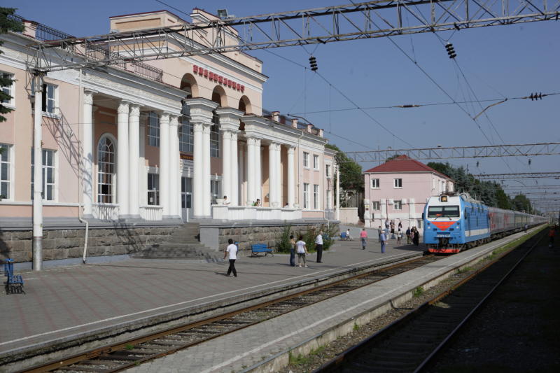 Новое скоростное направление к морю: поезд "Ласточка" свяжет Владикавказ и Туапсе