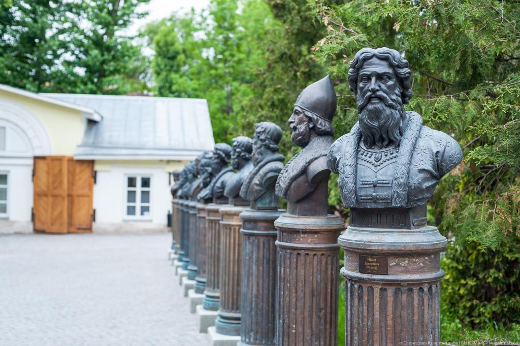 Скульптурную композицию "Аллея правителей России" открытую в Москве в 2017 году, планируется перенести в Пензу