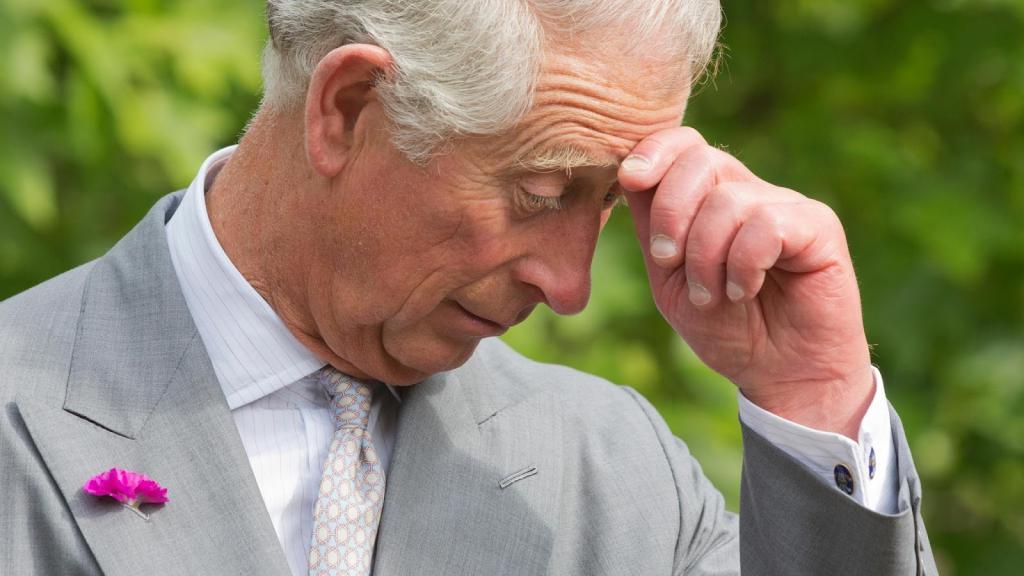 Потому что скандалы его преследуют всегда: эксперты сомневаются, что принц Чарльз когда-то станет королем
