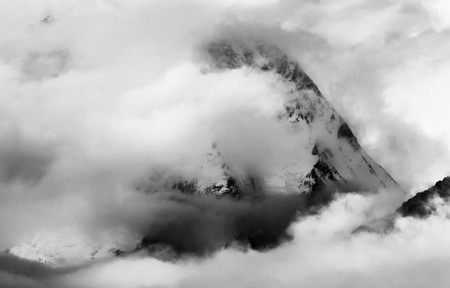 Впечатляющие фото самых высоких и острых горных вершин в мире - Каракорумского хребта
