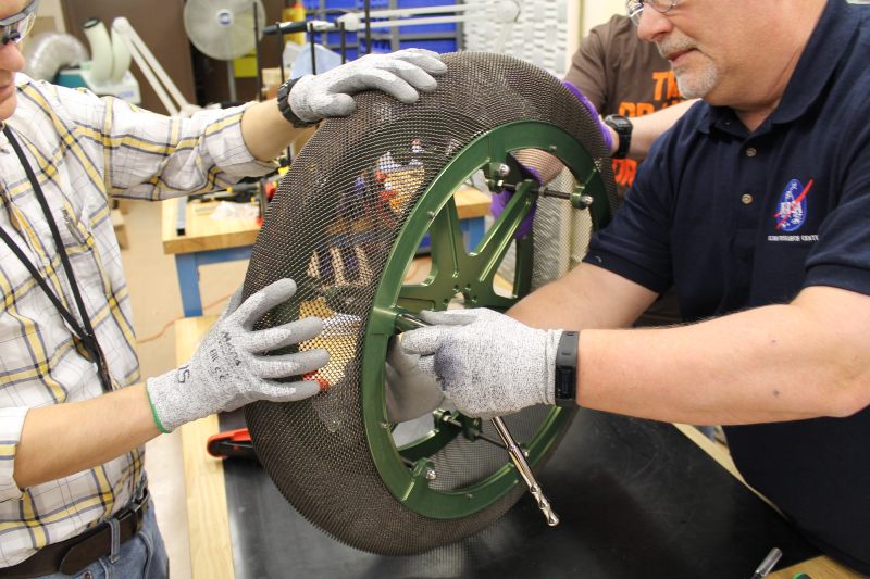 В NASA придумали велосипедные шины, которые не нужно подкачивать воздухом