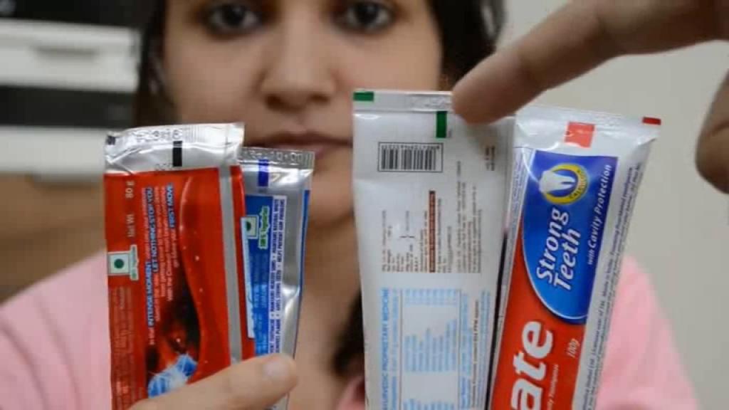 "Подойдут обычные профилактические": как правильно выбрать безопасную зубную пасту (совет стоматолога)