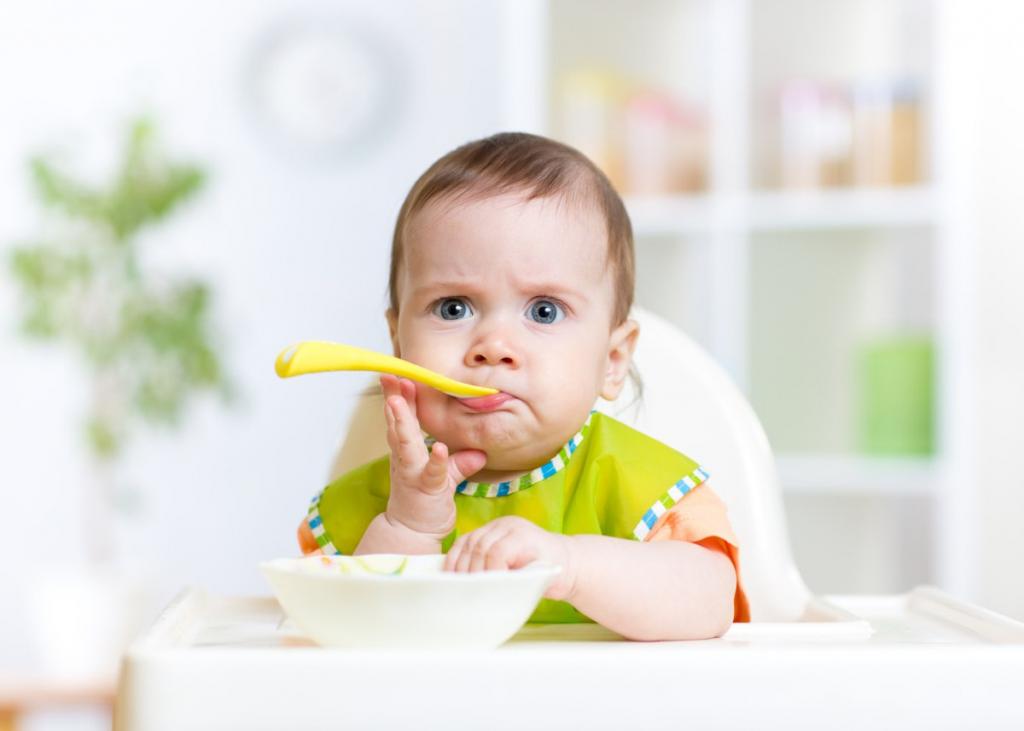 Быстрое, соленое, сладкое: эти группы продуктов питания замедляют рост ребенка