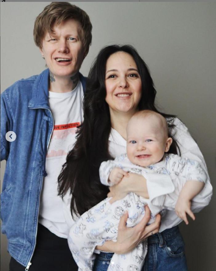Чем занимается жена солиста Little Big Антона Лиссова, которая недавно родила ему ребенка