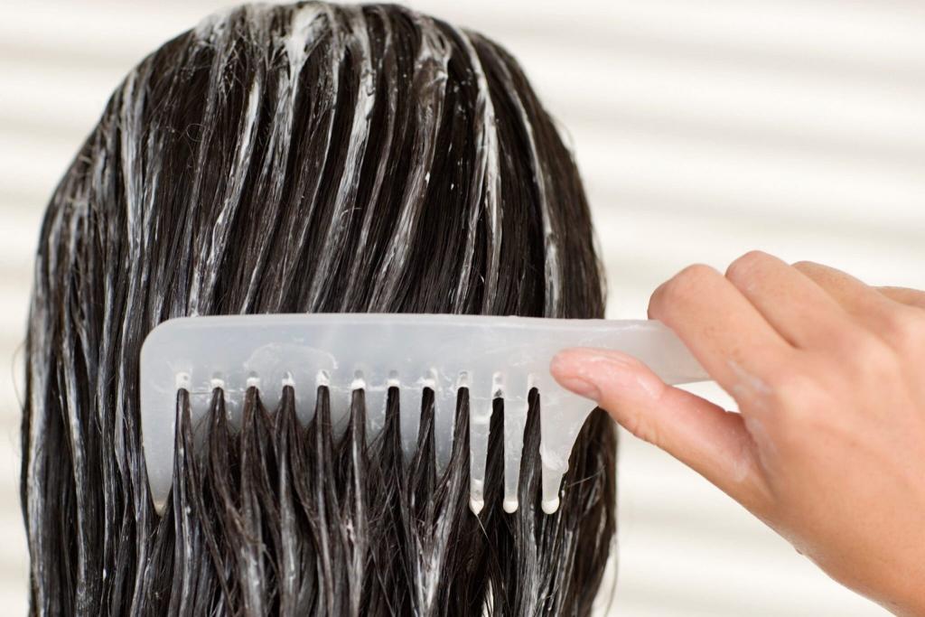 Квадратная челка и "девчачьи" украшения: частые ошибки с волосами, которые добавляют женщинам лишний десяток лет