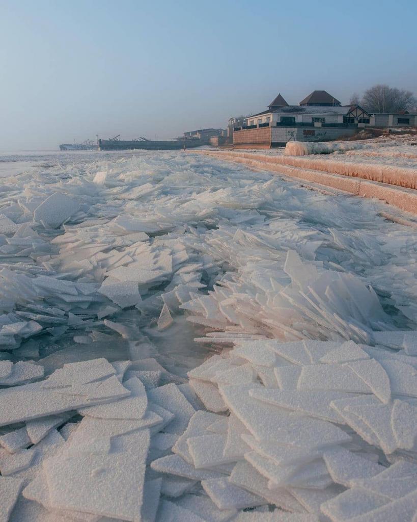 Фотопрогулка по Волге напомнит о суровой зиме — вскрытие льда в Самарском регионе ожидается только в апреле
