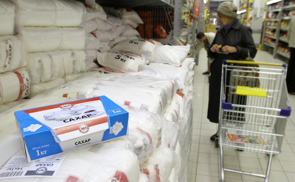 Россиянам сообщили, что цены на масло и сахар пока подниматься не будут