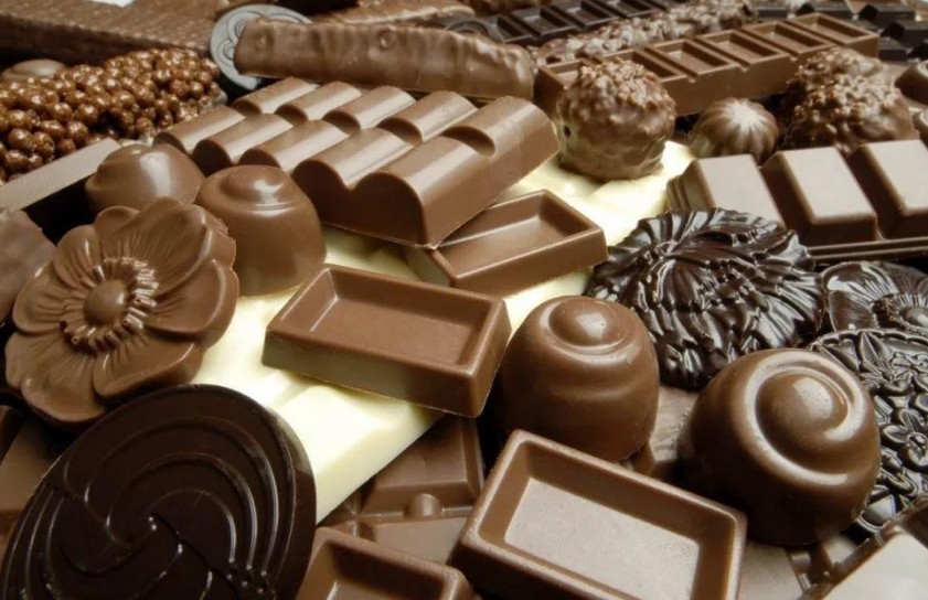Тяга к шоколаду говорит о нехватке магния: диетологи раскрыли значение пищевых пристрастий
