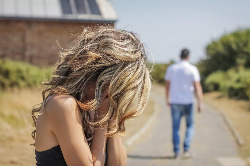 Как избежать развода в браке: 4 типа поведения, которые в 90 % случаев разрушают даже крепкие отношения)