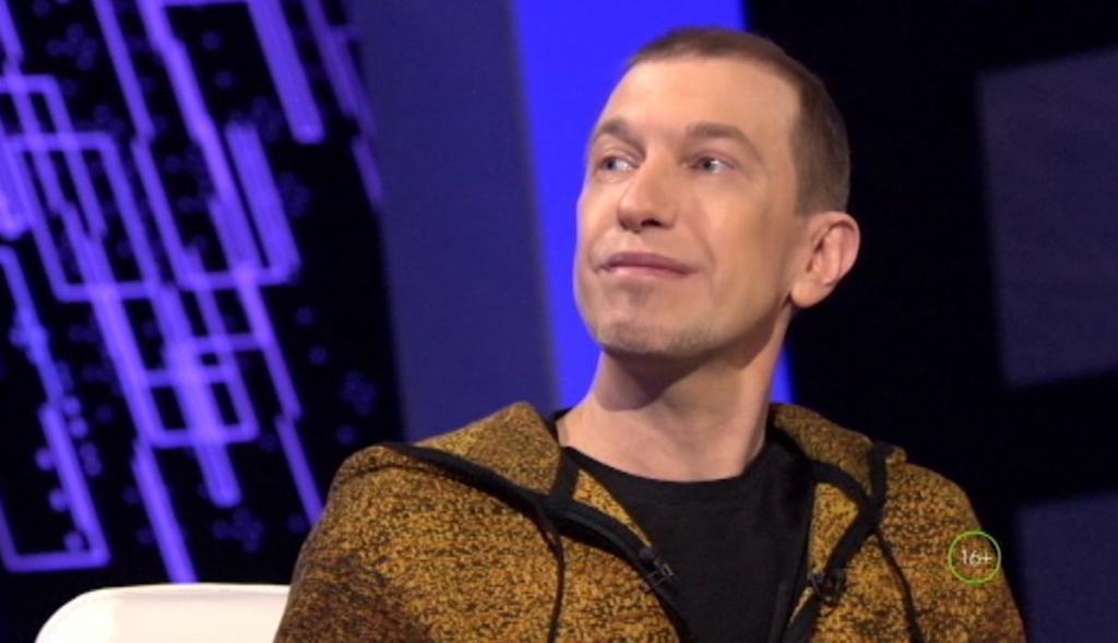 Сергей Соседов высказал свое мнение по поводу того, кто скрывается под маской Единорога в шоу "Маска"