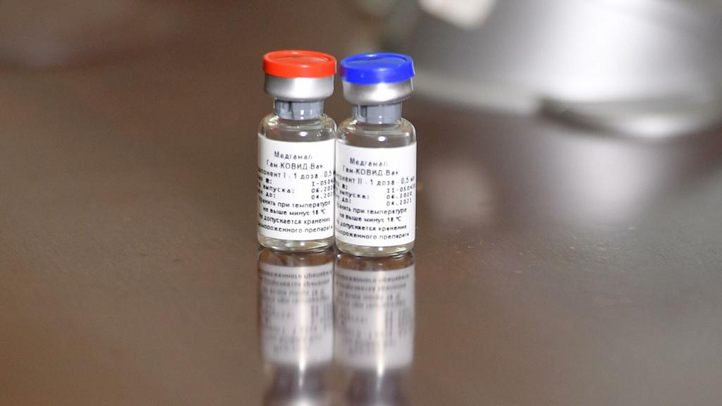 Разработчик «Спутника V» рассказал о влиянии вакцины на людей, прошедших через пластические операции и косметологические процедуры