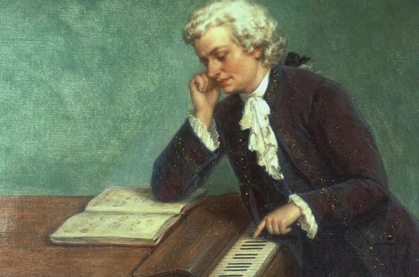 «Я не пытаюсь поставить себя на пьедестал рядом с ним»: профессор музыки дописал незаконченные произведения Моцарта