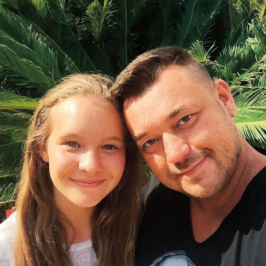 "Американская" дочка: 20-летняя дочь Сергея Жукова живет в США. Как складываются их отношения