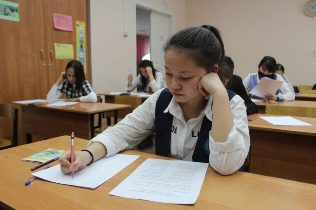 Читательская и математическая грамотность российских школьников повысилась: результаты международного исследования