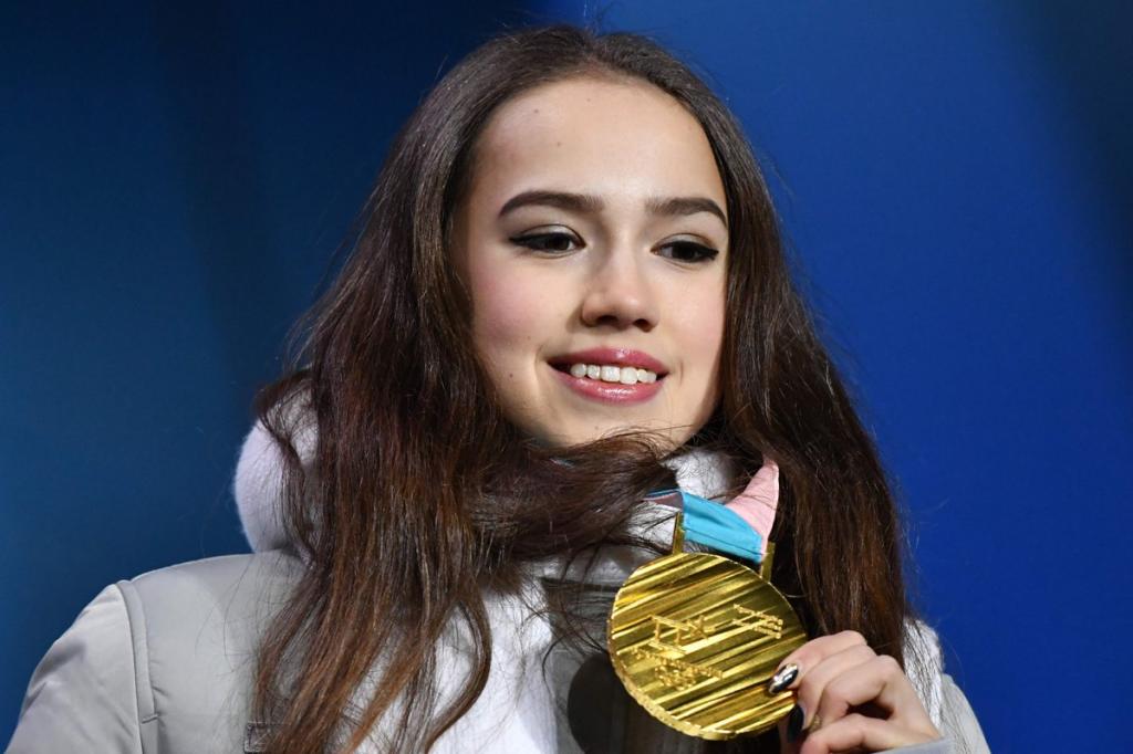 Блистательная карьера на льду: Алина Загитова намекнула на скорое возвращение в большой спорт