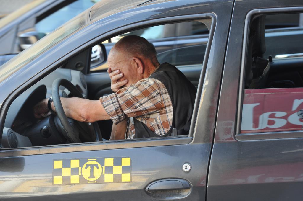 Как в России относятся к суевериям в такси: топ самых интересных примет у водителей
