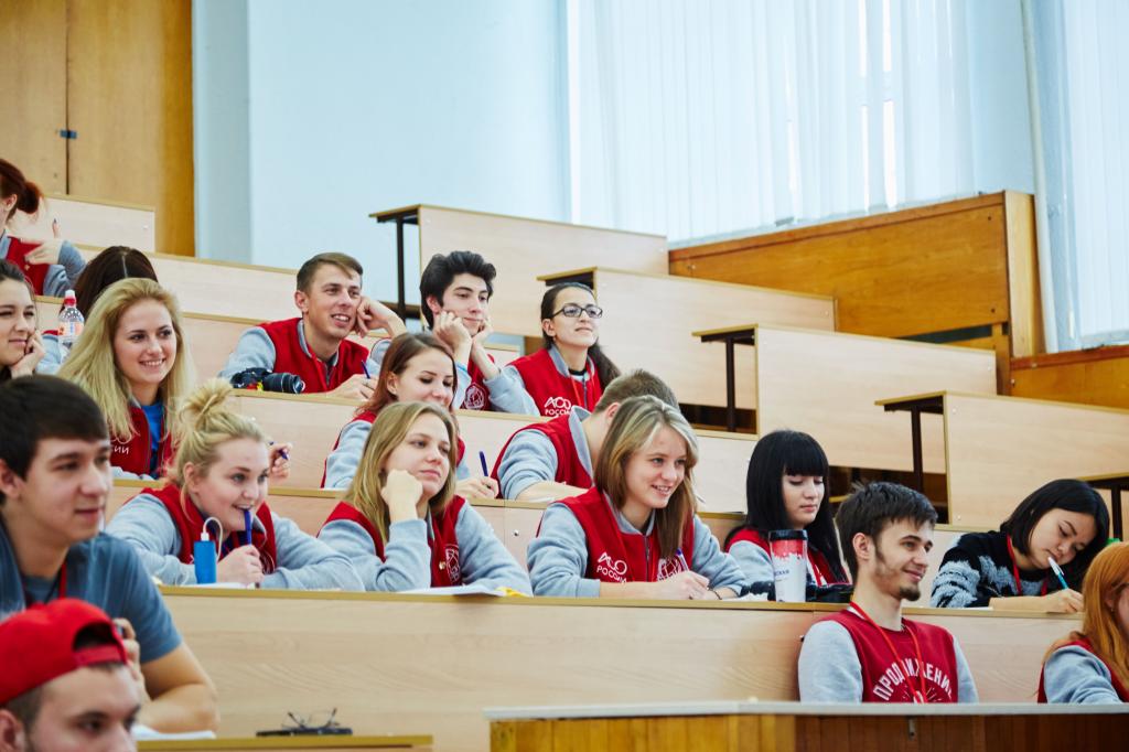 Гибкий образовательный маршрут: студенты вузов России смогут менять образовательные программы после второго курса