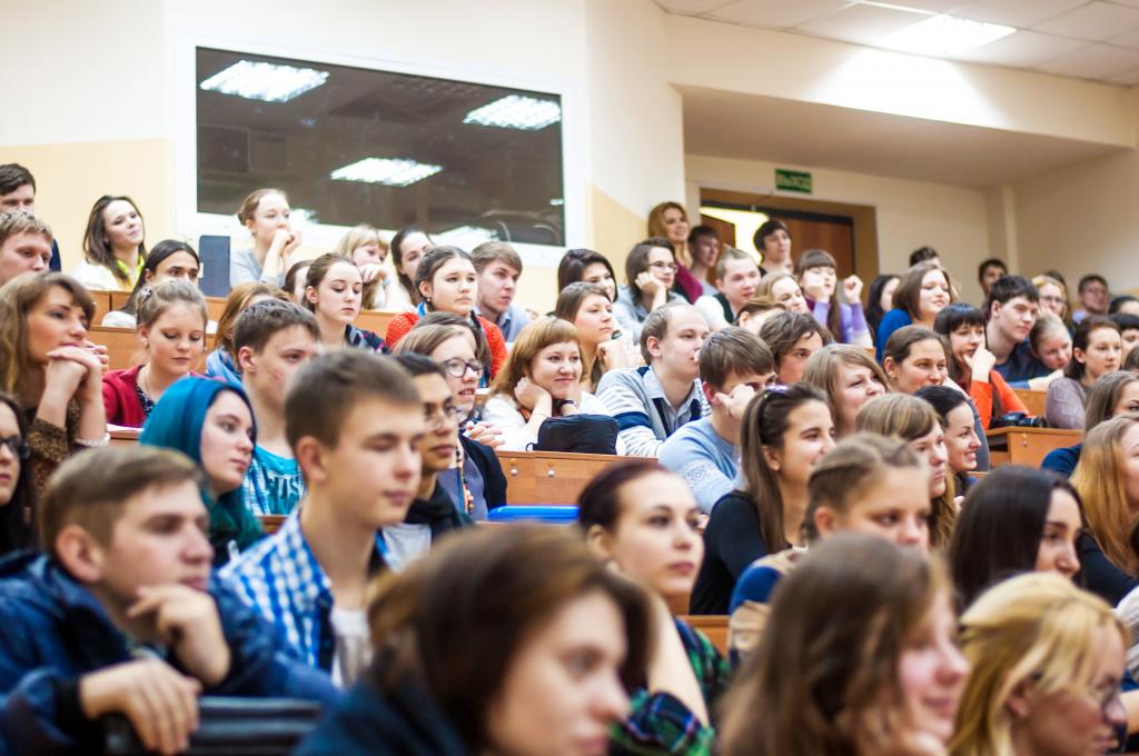 Гибкий образовательный маршрут: студенты вузов России смогут менять образовательные программы после второго курса