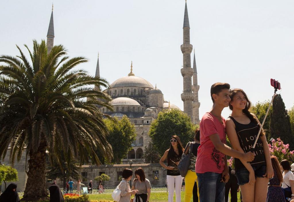 Туроператоры ожидают закрытия Турции для российских туристов на майские праздники