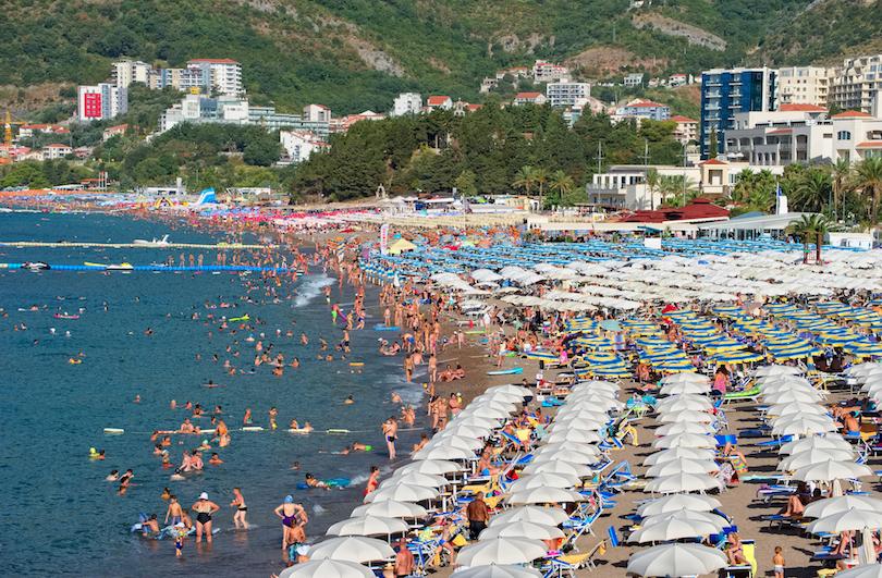 Черногория разрешила россиянам оставаться в стране 90 дней без визы: лучшие способы отлично провести время в европейской стране