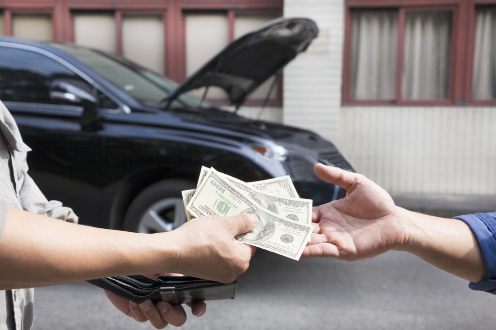 Не передавать деньги без расписки: юрист рассказал, как защититься от обмана при покупке машины с рук
