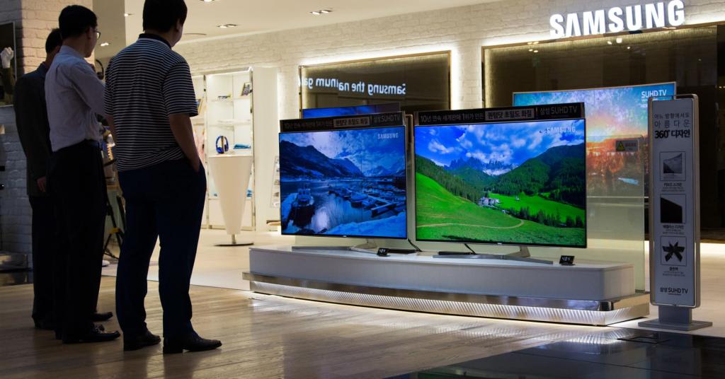 Компания Samsung представила свой новый игровой телевизор под названием Samsung QX2