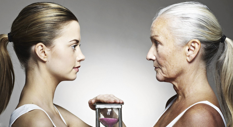 Современные причины, из-за которых мы быстрее стареем: и дело вовсе не в образе жизни