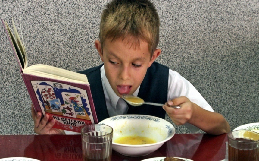 Школьникам России предлагают преподавать уроки правильного питания