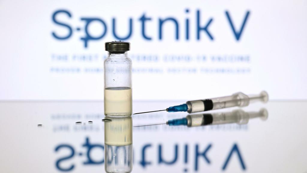 В центре им. Гамалеи рассказали россиянам, защитит ли вакцина "Спутник V" животных от коронавируса