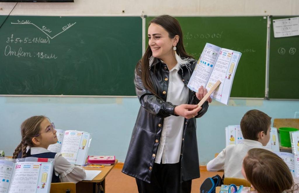"Стали чаще сватать": учительница из Карачаево-Черкесии победила в двух конкурсах красоты