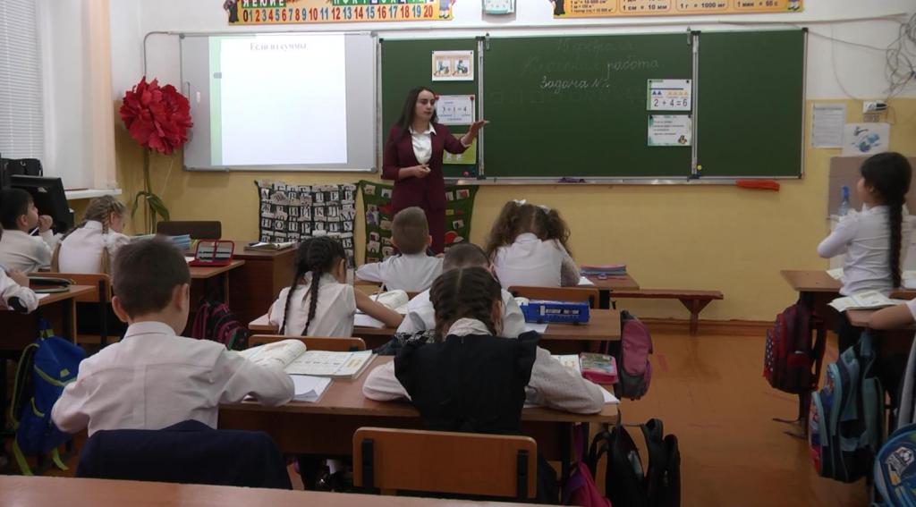 "Стали чаще сватать": учительница из Карачаево-Черкесии победила в двух конкурсах красоты
