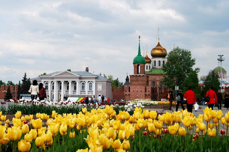 Россияне поедут на майские на дачу и в другие города: лучшие направления страны дешевле 10 тысяч рублей