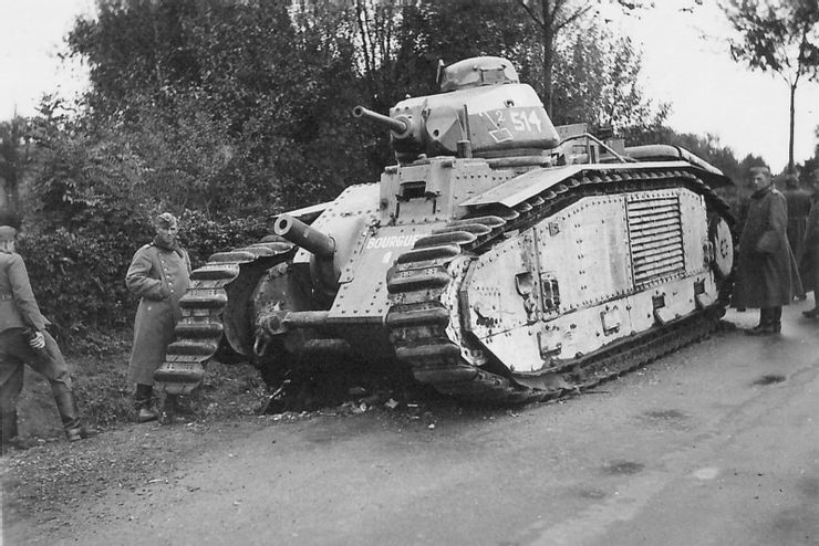 Советский Т-34, немецкий «Тигр» и английский «Черчилль» - самые запоминающиеся танки Второй мировой войны
