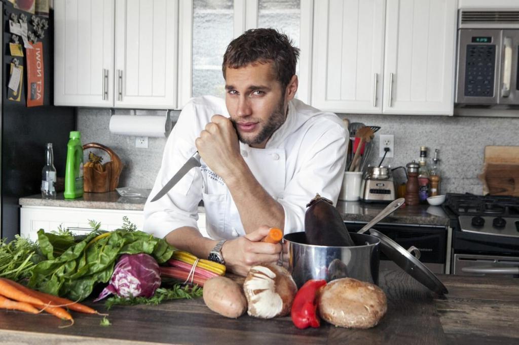 Творческий подход, терпение и юмор: чему еще можно научиться у мужчин на кухне, даже если они не мастера в приготовлении пищи