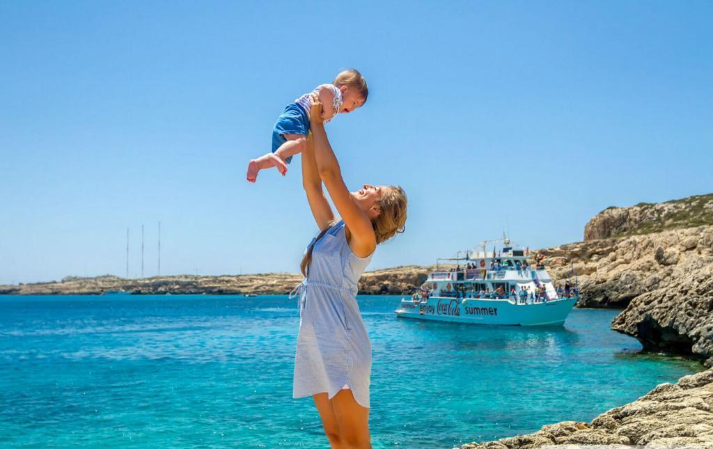 Кипр с 10 мая будет принимать туристов, прошедших полный курс вакцинации любым препаратом от COVID-19