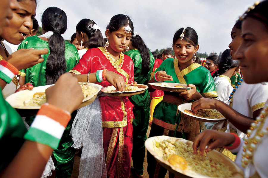 Секрет стройности индийских девушек: индуистская диета, еда руками и другие способы сжечь жир