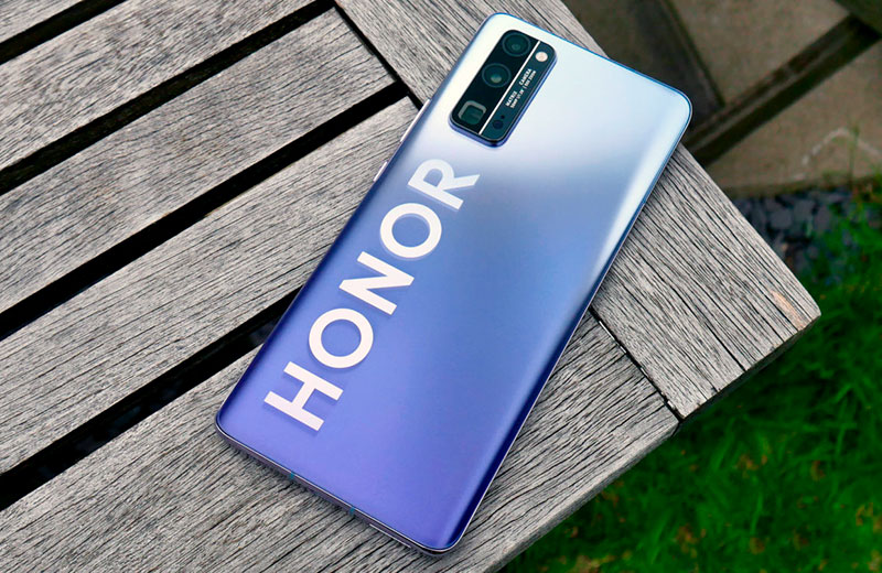 Поставки смартфонов Huawei и Honor в Россию в I квартале сократились до 1,3 % и 2 %