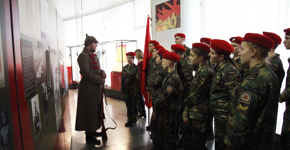 В Петербурге открылась выставка, посвященная белым офицерам, вставшим на сторону Красной армии. Как сложилась судьба тех, кого называли "военспецы"